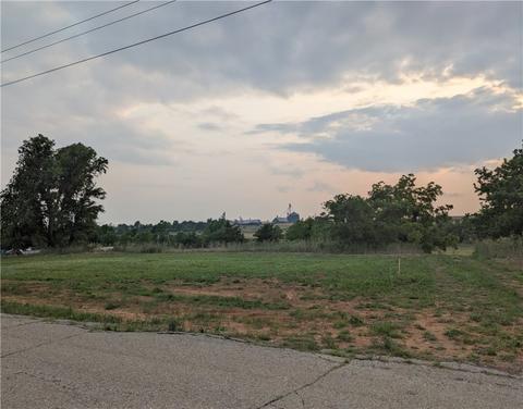 N Church Street, Eakly, OK 73033