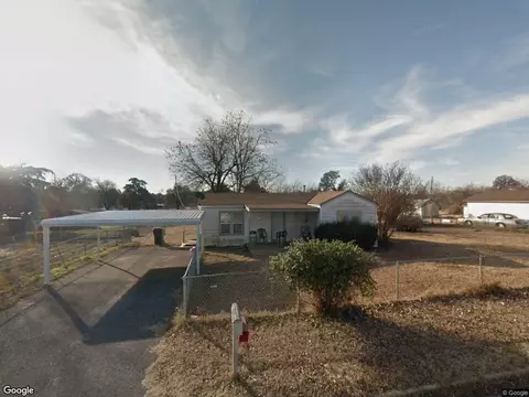 10212 Bellview Dr, Midwest City, OK 73130