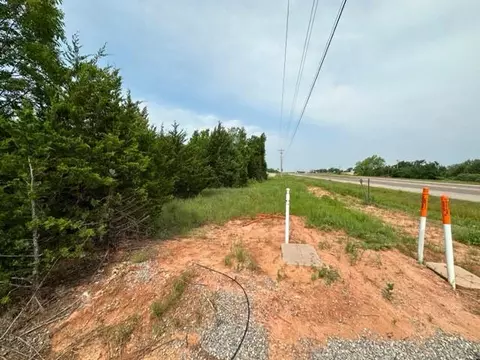337177 E Hwy 62, Mcloud, OK 74851