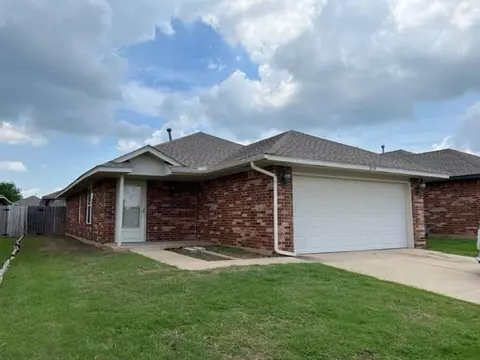 3614 Liberty Dr, Moore, OK 73160