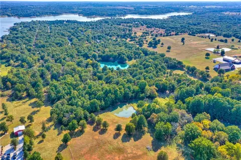 31509 Homer Ln #B, Shawnee, OK 74801