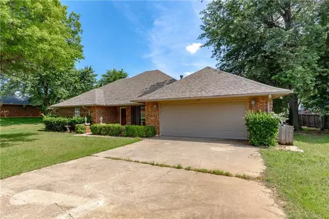 1300 Bassie Rd, Edmond, OK 73025