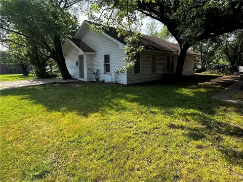 1108 W Elder Ave, Duncan, OK 73533 photo 4