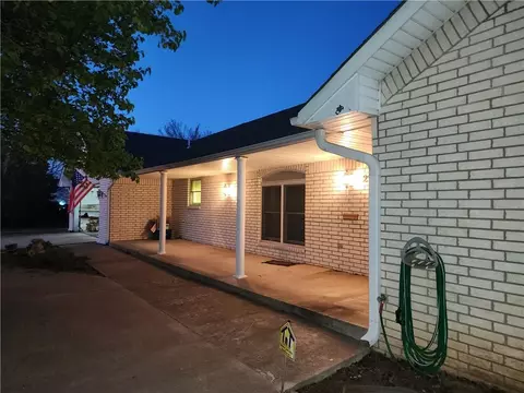 2201 N Broadway Ave, Shawnee, OK 74804