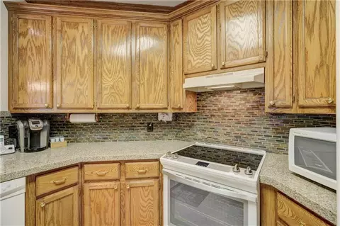 2261 Bob White Dr, Tuttle, OK 73089 photo 16