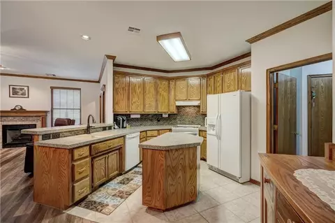 2261 Bob White Dr, Tuttle, OK 73089 photo 11