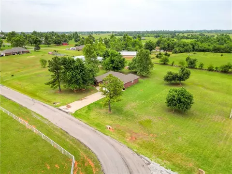 2261 Bob White Dr, Tuttle, OK 73089 photo 38