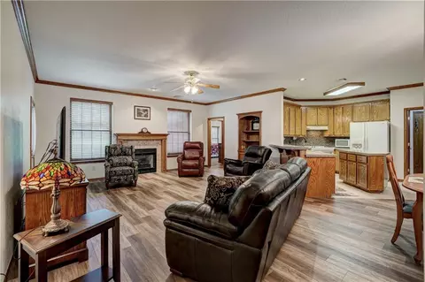 2261 Bob White Dr, Tuttle, OK 73089 photo 6