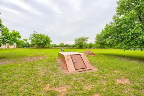 2261 Bob White Dr, Tuttle, OK 73089 photo 30