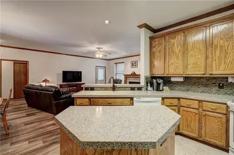 2261 Bob White Dr, Tuttle, OK 73089 photo 13