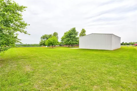 2261 Bob White Dr, Tuttle, OK 73089 photo 31