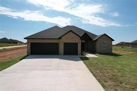 4436 Largo Lk, Edmond, OK 73025
