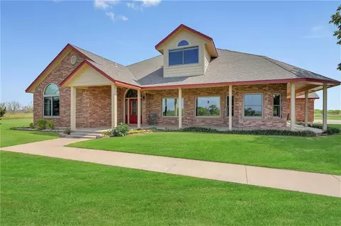 20259 SW Lee Blvd, Cache, OK 73527 photo 3