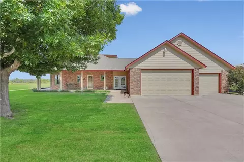 20259 SW Lee Blvd, Cache, OK 73527 photo 47