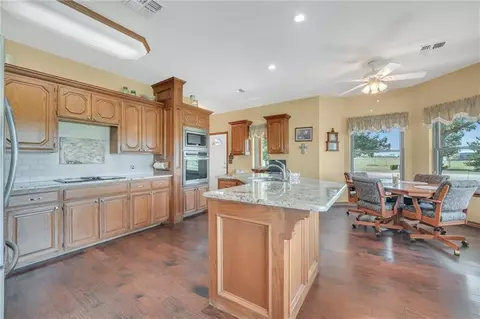 20259 SW Lee Blvd, Cache, OK 73527 photo 18