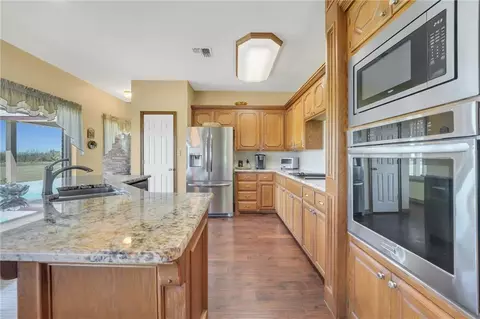 20259 SW Lee Blvd, Cache, OK 73527 photo 17