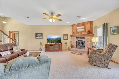 20259 SW Lee Blvd, Cache, OK 73527 photo 11