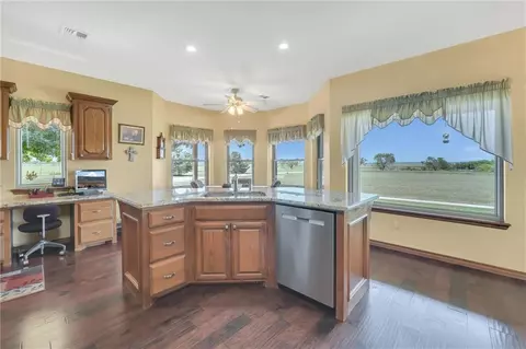 20259 SW Lee Blvd, Cache, OK 73527 photo 22