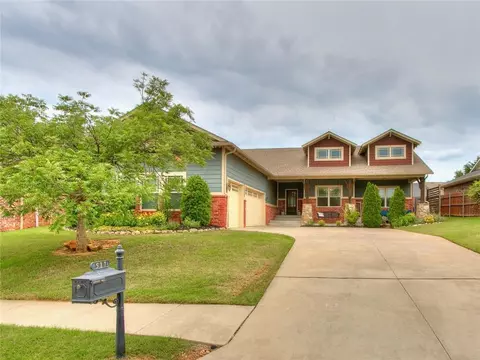 517 Falling Sky Dr, Edmond, OK 73034