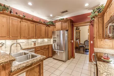 518 Houser Dr, Choctaw, OK 73020
