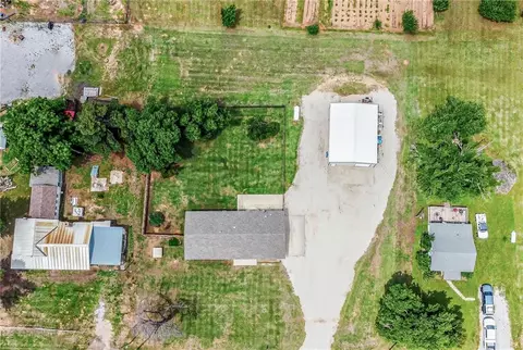 317 N Richland Rd, Tuttle, OK 73089 photo 5