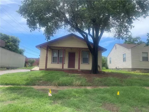 115 N Indiana St, Weatherford, OK 73096