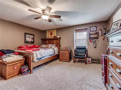 3932 Warwick Dr, Norman, OK 73072 photo 17