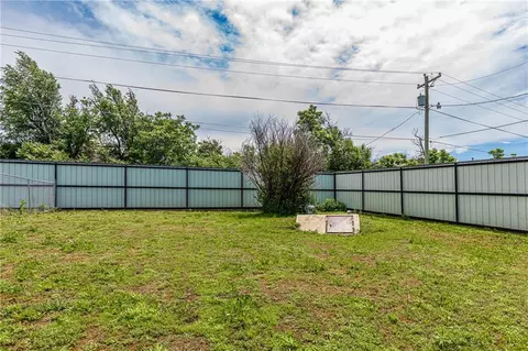 206 E 4th St, Cement, OK 73017 photo 30