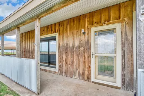 21066 E County Road 161, Altus, OK 73521 photo 5