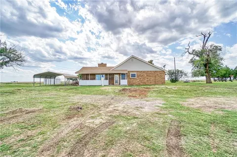 21066 E County Road 161, Altus, OK 73521 photo 3