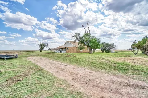 21066 E County Road 161, Altus, OK 73521 photo 2