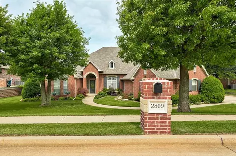 2809 Spyglass Hill Rd, Edmond, OK 73034