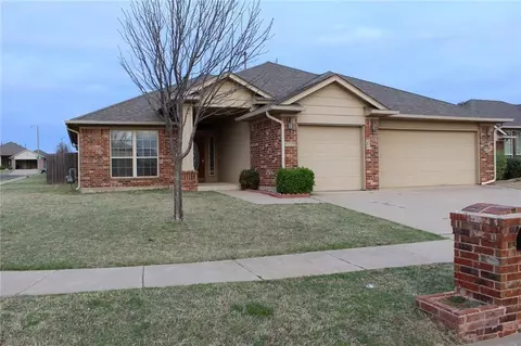 16025 Panther Way, Edmond, OK 73013