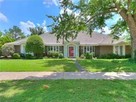 4312 Briarcrest Dr, Norman, OK 73072
