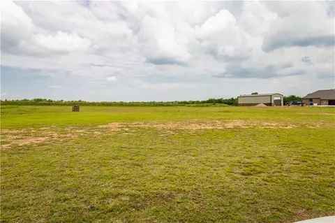 1217 Whispering Meadows Ln, Tuttle, OK 73089 photo 36
