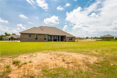 1217 Whispering Meadows Ln, Tuttle, OK 73089 photo 37