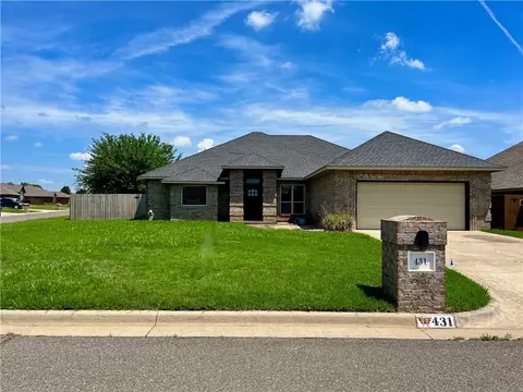 431 NE 20th St, Newcastle, OK 73065