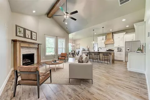 523 SW 6th St, Jones, OK 73049