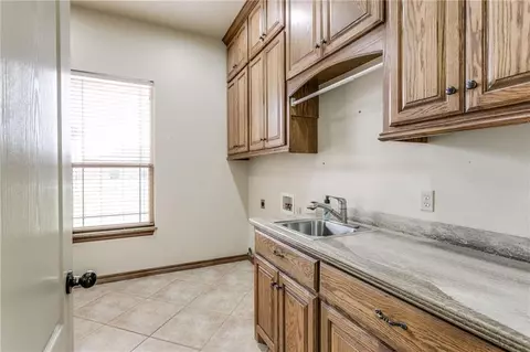 1801 River Ridge Ln, Tuttle, OK 73089 photo 9