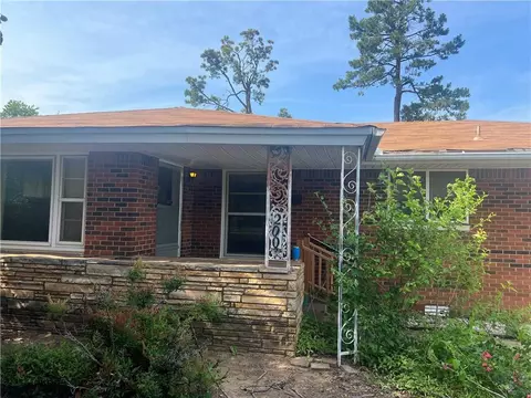 200 W Rose Dr, Midwest City, OK 73110