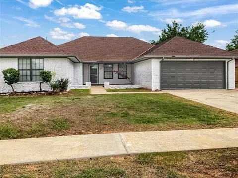 8420 NW 82nd St, Oklahoma City, OK 73132