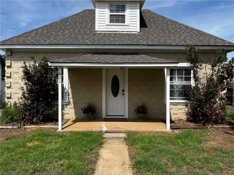 621 N Arapaho Rnch, Hydro, OK 73048