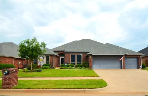 9113 SW 26th St, Oklahoma City, OK 73128