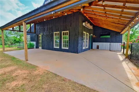 920077 S Quail Run Dr, Luther, OK 73054