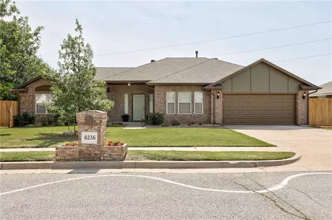 8236 Rambling Rd, Oklahoma City, OK 73132