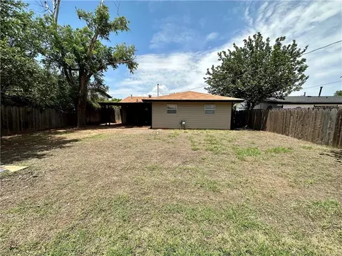 900 Denise St, Altus, OK 73521 photo 20
