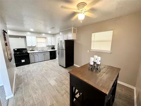 900 Denise St, Altus, OK 73521 photo 4