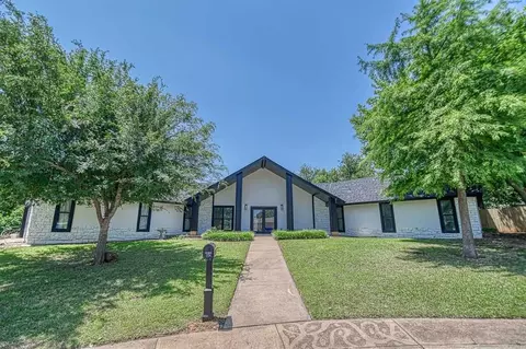 1704 Dartmouth Ct, Norman, OK 73071