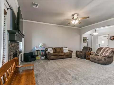 3301 Austrian Pine Ln, Yukon, OK 73099 photo 5