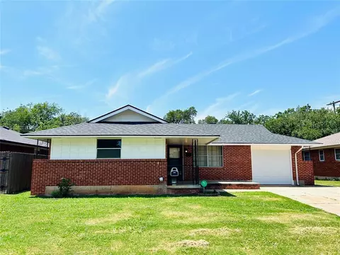 311 S Dallas Ave, Moore, OK 73160